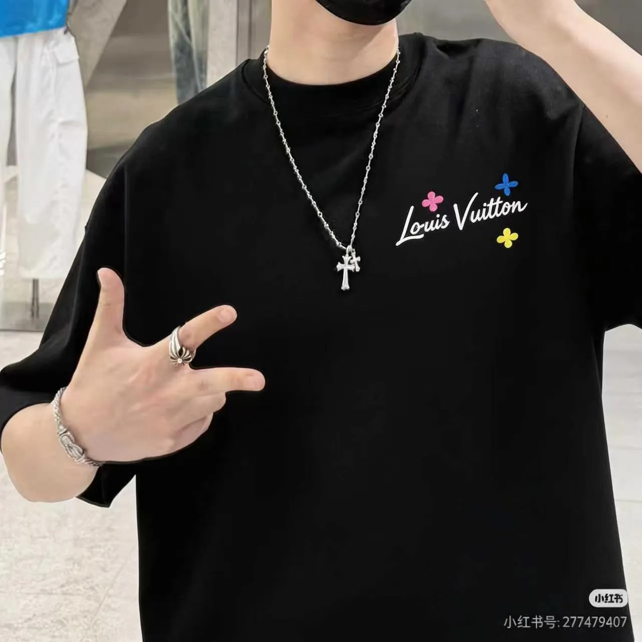 Louis Vuitton/ LV